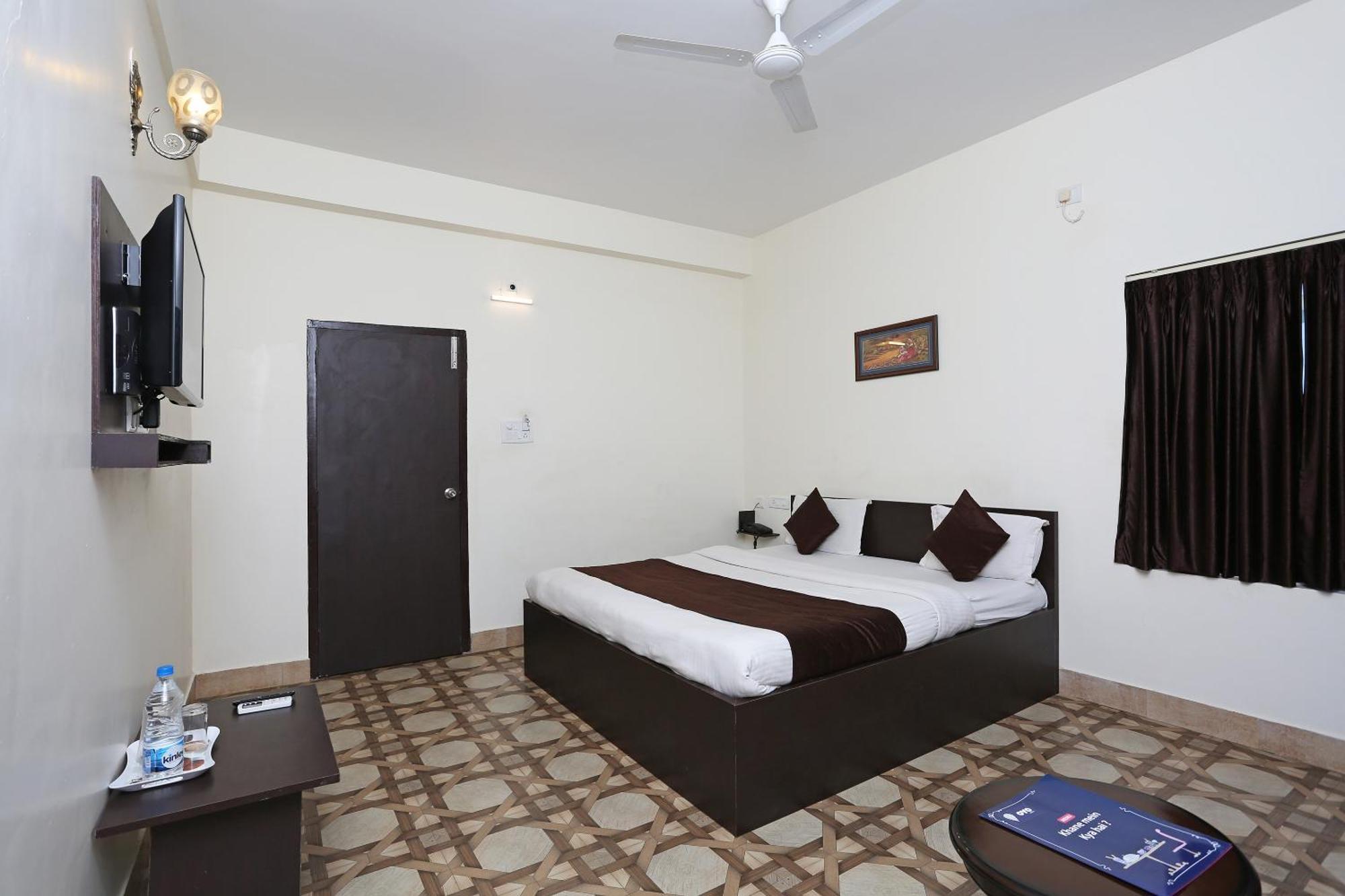 Oyo Stellar Resort Bhubaneswar Exterior photo